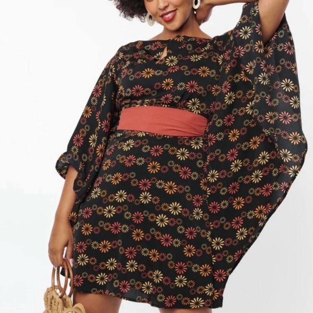 Unique Vintage Smak Parlour Floral Hippie Chic Bat Wing Belted Mini Dress, Sz L